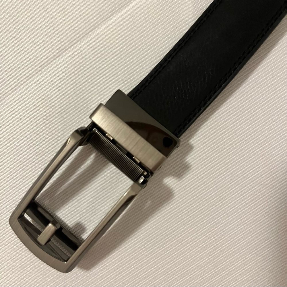 Comfort Click Classic Black Leather Men's Belt with Gunmetal Buckle